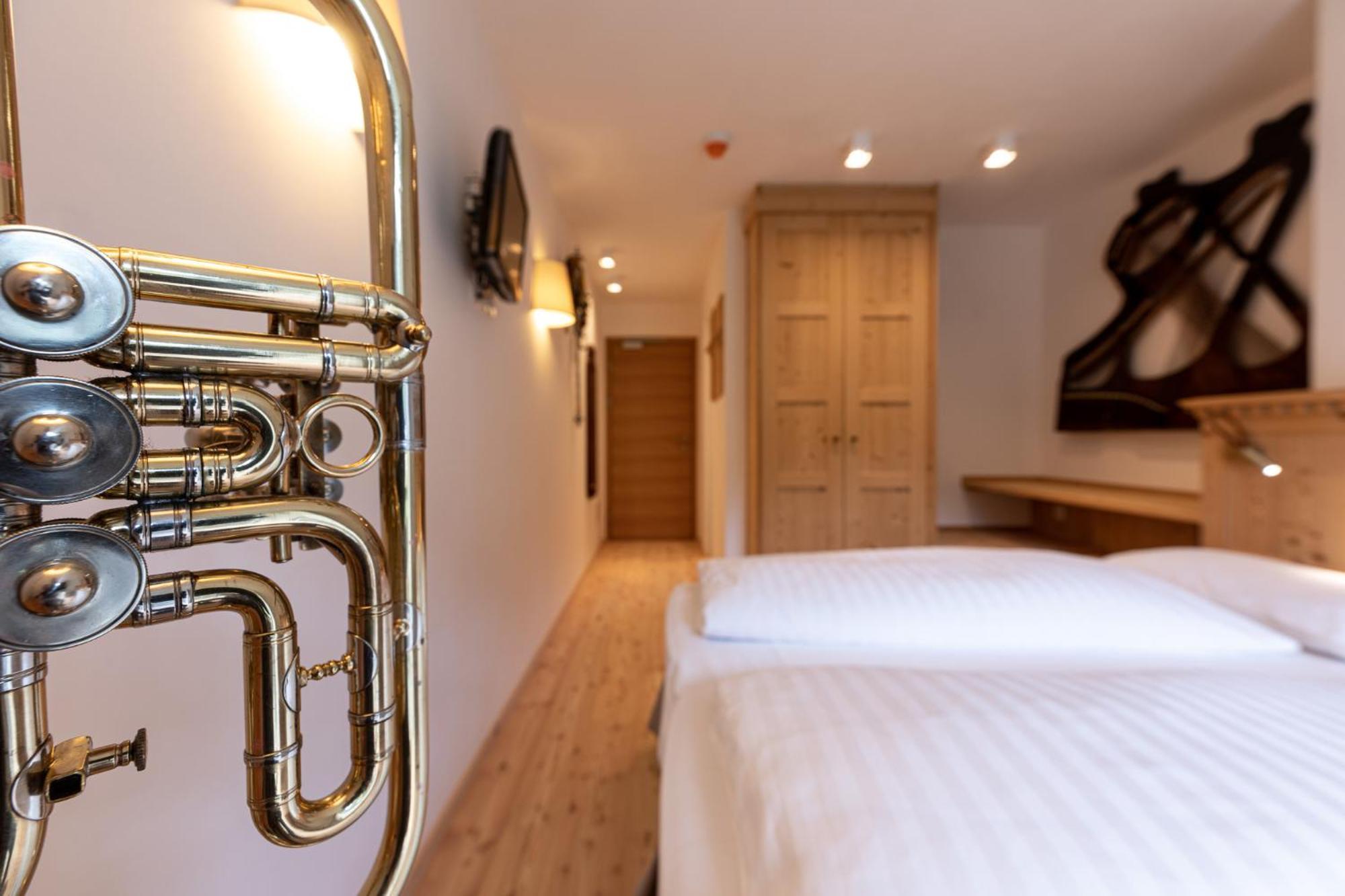 Al Plan, A Mountain Moving Hotel San Vigilio Di Marebbe Room photo