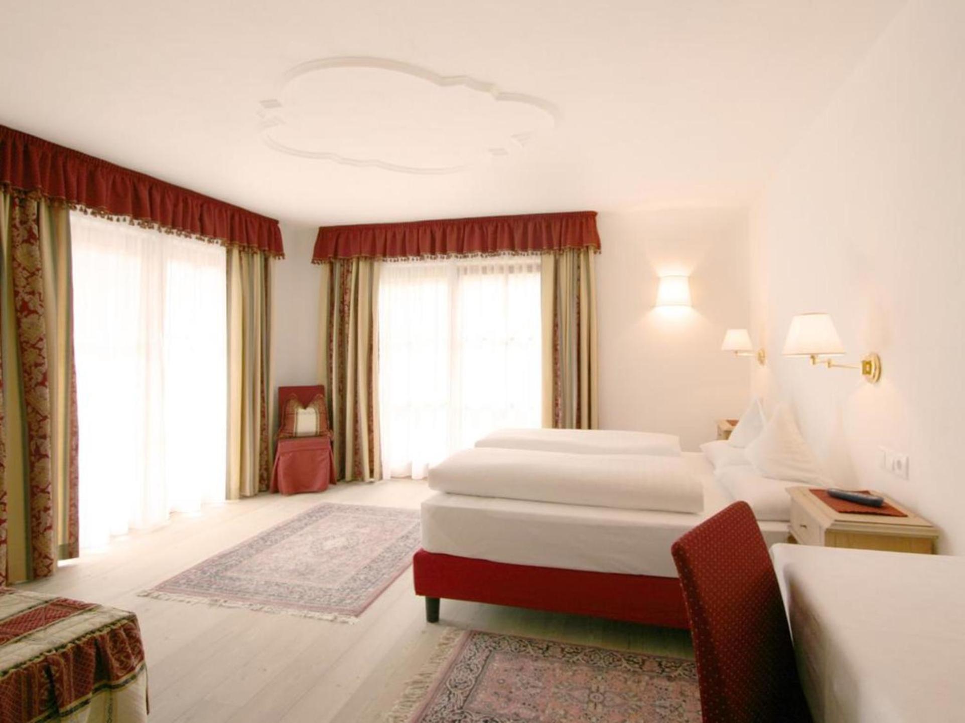 Al Plan, A Mountain Moving Hotel San Vigilio Di Marebbe Exterior photo